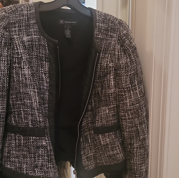 Jacket - Picture 5 of 5